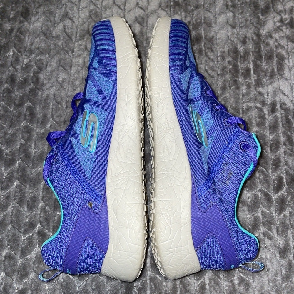 Sketchers Air Cooled Memory Foam Shoes, Walking, Light Weight, Size 8‎